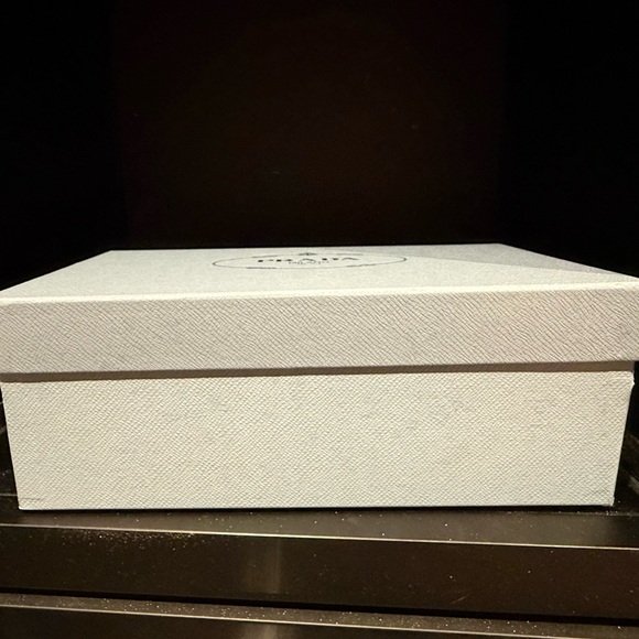 Prada Milano White Designer Box - Picture 2 of 4